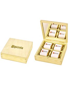 Šokoladukų rinkiniai medinėse dėžutėse